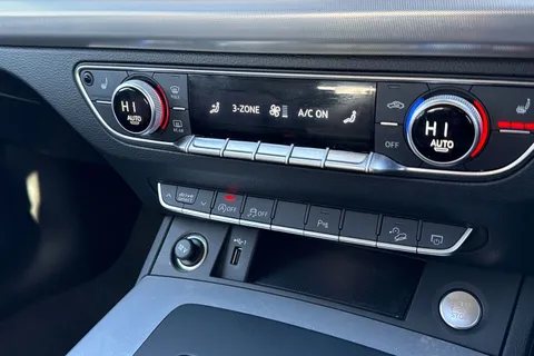 GD22ETL Audi Q5 Sport 40 TDI quattro 204 PS S tronic Thumbnail #23