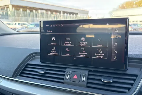 GD22ETL Audi Q5 Sport 40 TDI quattro 204 PS S tronic Thumbnail #49