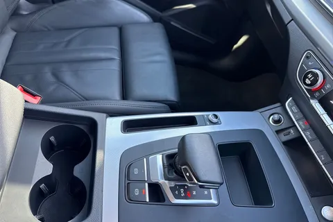 GD22ETL Audi Q5 Sport 40 TDI quattro 204 PS S tronic Thumbnail #52