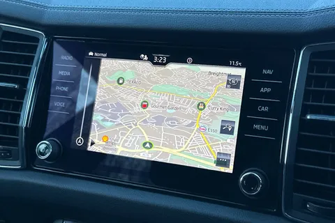 LO72YVC Škoda Kodiaq 1.5 TSI ACT SE L Executive DSG Euro 6 (s/s) 5dr (7 Seat) Thumbnail #18