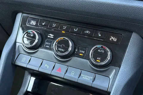 LO72YVC Škoda Kodiaq 1.5 TSI ACT SE L Executive DSG Euro 6 (s/s) 5dr (7 Seat) Thumbnail #23