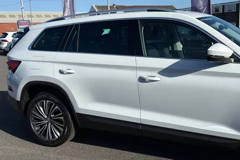 LO72YVC Škoda Kodiaq 1.5 TSI ACT SE L Executive DSG Euro 6 (s/s) 5dr (7 Seat) Thumbnail #31