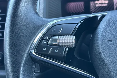 LO72YVC Škoda Kodiaq 1.5 TSI ACT SE L Executive DSG Euro 6 (s/s) 5dr (7 Seat) Thumbnail #41