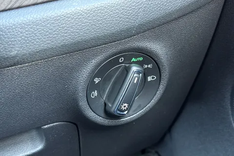 LO72YVC Škoda Kodiaq 1.5 TSI ACT SE L Executive DSG Euro 6 (s/s) 5dr (7 Seat) Thumbnail #44