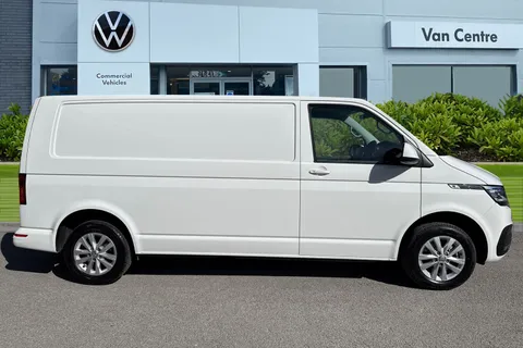 PF74MRX Volkswagen Transporter 2.0 TDI 150 Highline Van DSG Thumbnail #4