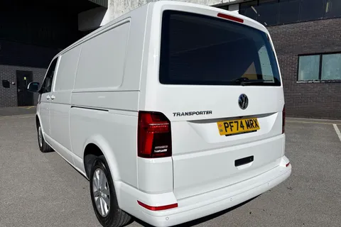 PF74MRX Volkswagen Transporter 2.0 TDI 150 Highline Van DSG Thumbnail #8