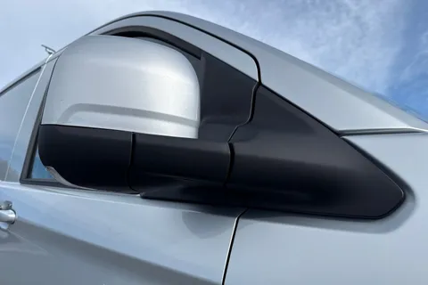 DG75BWE Volkswagen Transporter 2.0 TDI 110 Commerce Pro Van Thumbnail #26