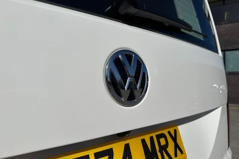 PF74MRX Volkswagen Transporter 2.0 TDI 150 Highline Van DSG Thumbnail #30