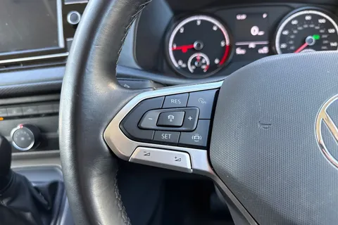 PF74MRX Volkswagen Transporter 2.0 TDI 150 Highline Van DSG Thumbnail #42