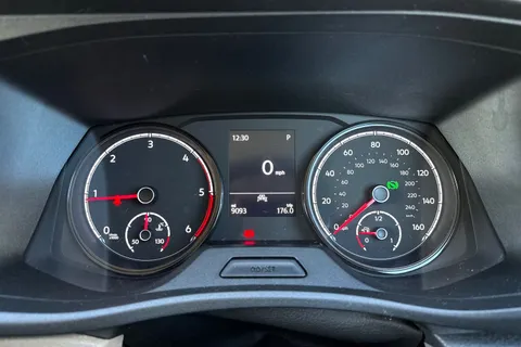 PF74MRX Volkswagen Transporter 2.0 TDI 150 Highline Van DSG Thumbnail #44