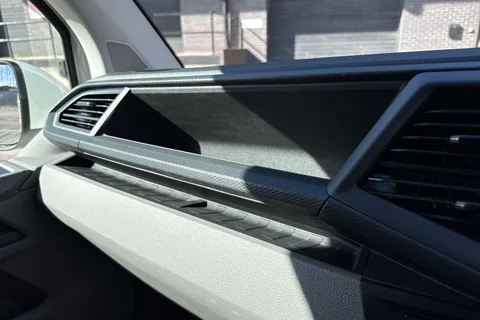 PF74MRX Volkswagen Transporter 2.0 TDI 150 Highline Van DSG Thumbnail #48