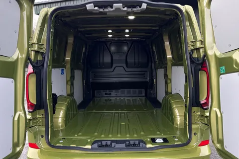 BA25KXR Volkswagen Transporter 2.0 TDI 150 Commerce Pro Van 8sp Automatic Thumbnail #7