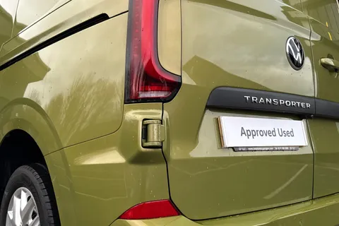 BA25KXR Volkswagen Transporter 2.0 TDI 150 Commerce Pro Van 8sp Automatic Thumbnail #8