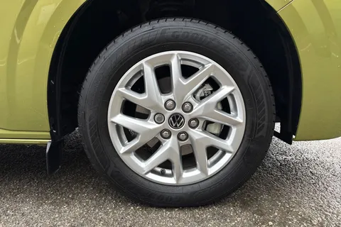 BA25KXR Volkswagen Transporter 2.0 TDI 150 Commerce Pro Van 8sp Automatic Thumbnail #10