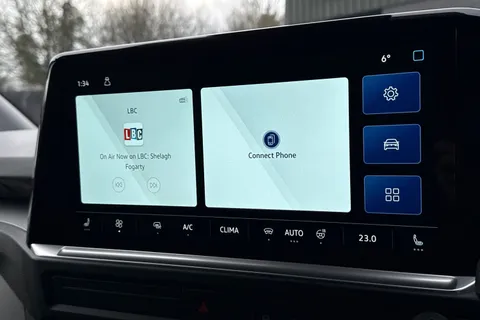 BA25KXR Volkswagen Transporter 2.0 TDI 150 Commerce Pro Van 8sp Automatic Thumbnail #17