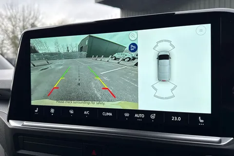 BA25KXR Volkswagen Transporter 2.0 TDI 150 Commerce Pro Van 8sp Automatic Thumbnail #36