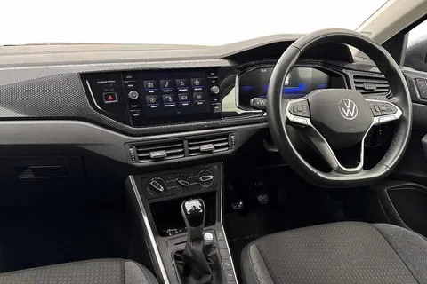 GJ25UMU Volkswagen Taigo 1.0 TSI 115 Match 5dr ⭐ 'IQ.Light' LED Matrix headligh | Light & Sight pack Thumbnail #2