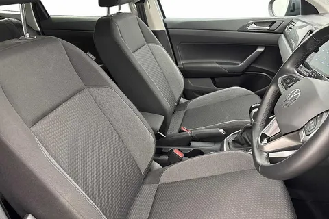 GJ25UMU Volkswagen Taigo 1.0 TSI 115 Match 5dr ⭐ 'IQ.Light' LED Matrix headligh | Light & Sight pack Thumbnail #10