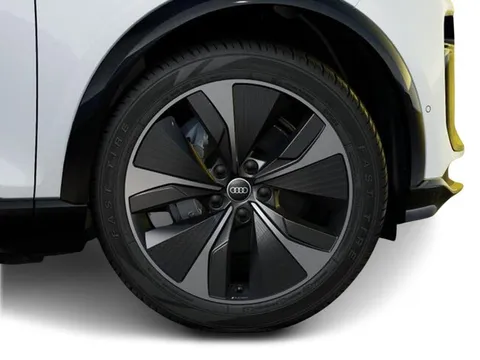  Audi Q6 E-Tron 83kWh Black Edition Auto 5dr Thumbnail #8