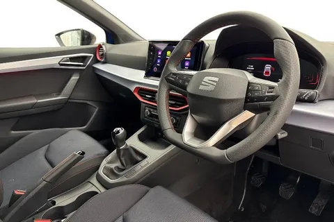 KR75TFX SEAT Ibiza 1.0 TSI FR Euro 6 (s/s) 5dr Thumbnail #8