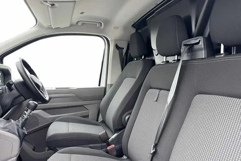 KY25PUK Volkswagen Transporter 2.0 TDI 150 Commerce Plus Van Thumbnail #11