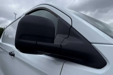 KY25PUK Volkswagen Transporter 2.0 TDI 150 Commerce Plus Van Thumbnail #26