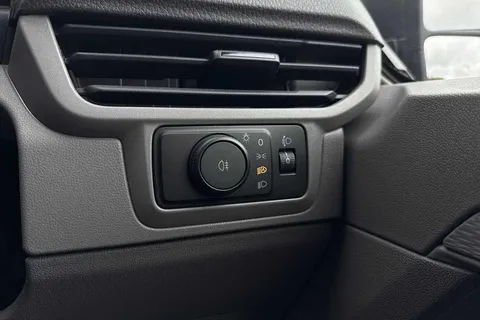 KY25PUK Volkswagen Transporter 2.0 TDI 150 Commerce Plus Van Thumbnail #33