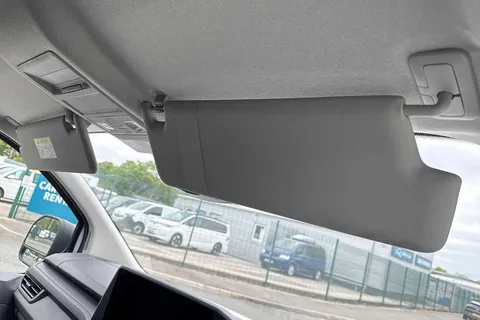 KY25PUK Volkswagen Transporter 2.0 TDI 150 Commerce Plus Van Thumbnail #38