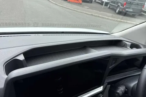 KY25PUK Volkswagen Transporter 2.0 TDI 150 Commerce Plus Van Thumbnail #41