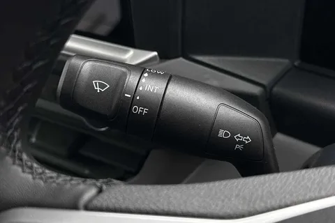 KY25PUK Volkswagen Transporter 2.0 TDI 150 Commerce Plus Van Thumbnail #43