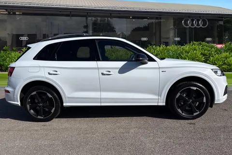 3 of 51 for Audi Q5 Black Edition 40 TDI quattro 190 PS S tronic