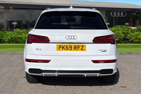4 of 51 for Audi Q5 Black Edition 40 TDI quattro 190 PS S tronic