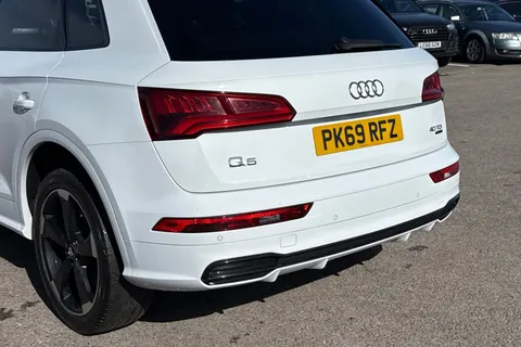 8 of 51 for Audi Q5 Black Edition 40 TDI quattro 190 PS S tronic