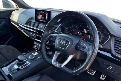 18 of 51 for Audi Q5 Black Edition 40 TDI quattro 190 PS S tronic