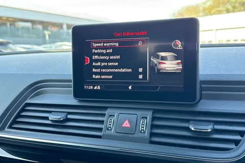 33 of 51 for Audi Q5 Black Edition 40 TDI quattro 190 PS S tronic