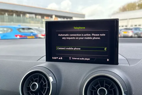 40 of 52 for Audi Q2 S line 1.0 TFSI 116 PS 6-speed