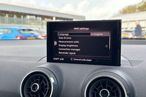 44 of 52 for Audi Q2 S line 1.0 TFSI 116 PS 6-speed