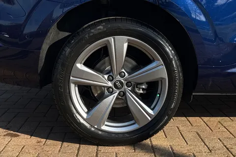 Audi Q3 1.5 TFSI S line S Tronic Euro 6 (s/s) 5dr Thumbnail #10