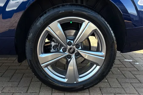 Audi Q3 1.5 TFSI S line S Tronic Euro 6 (s/s) 5dr Thumbnail #13