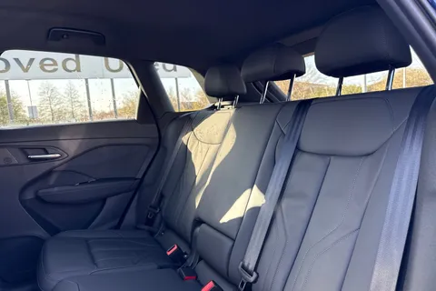 Audi Q3 1.5 TFSI S line S Tronic Euro 6 (s/s) 5dr Thumbnail #19