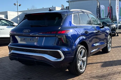 Audi Q3 1.5 TFSI S line S Tronic Euro 6 (s/s) 5dr Thumbnail #27