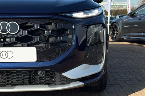 Audi Q3 1.5 TFSI S line S Tronic Euro 6 (s/s) 5dr Thumbnail #30