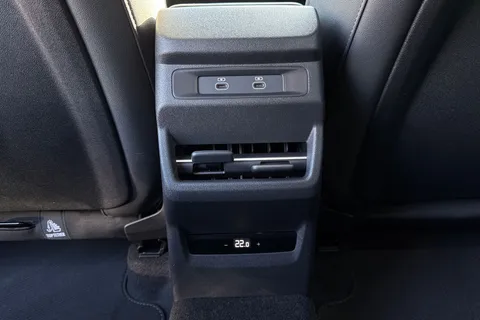 Audi Q3 1.5 TFSI S line S Tronic Euro 6 (s/s) 5dr Thumbnail #37