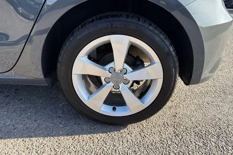 13 of 51 for Audi A1 1.4 TFSI Sport Sportback Euro 6 (s/s) 5dr (Nav)