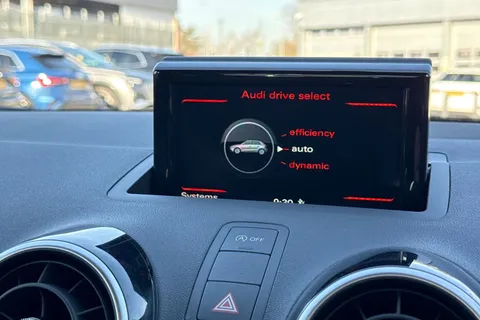 32 of 51 for Audi A1 1.4 TFSI Sport Sportback Euro 6 (s/s) 5dr (Nav)