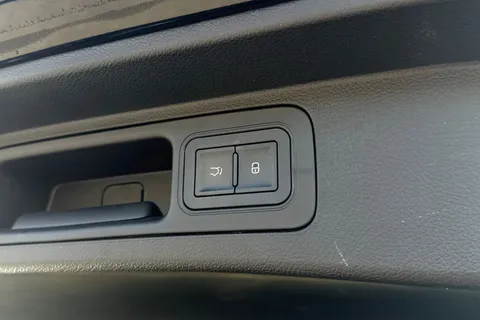 LC25BBO BYD Seal U 1.5 18.3kWh Design CVT Auto AWD Euro 6 (s/s) 5dr Thumbnail #26