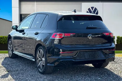  Volkswagen Golf 1.5 TSI Black Edition Euro 6 (s/s) 5dr Thumbnail #2