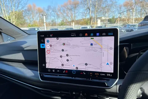  Volkswagen Golf 1.5 TSI Black Edition Euro 6 (s/s) 5dr Thumbnail #16