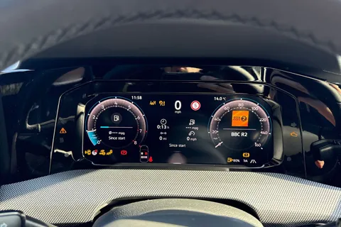  Volkswagen Golf 1.5 TSI Black Edition Euro 6 (s/s) 5dr Thumbnail #32