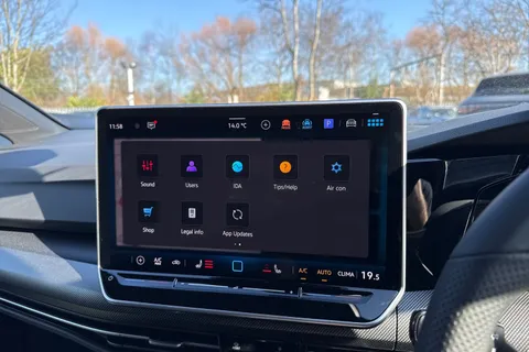  Volkswagen Golf 1.5 TSI Black Edition Euro 6 (s/s) 5dr Thumbnail #36